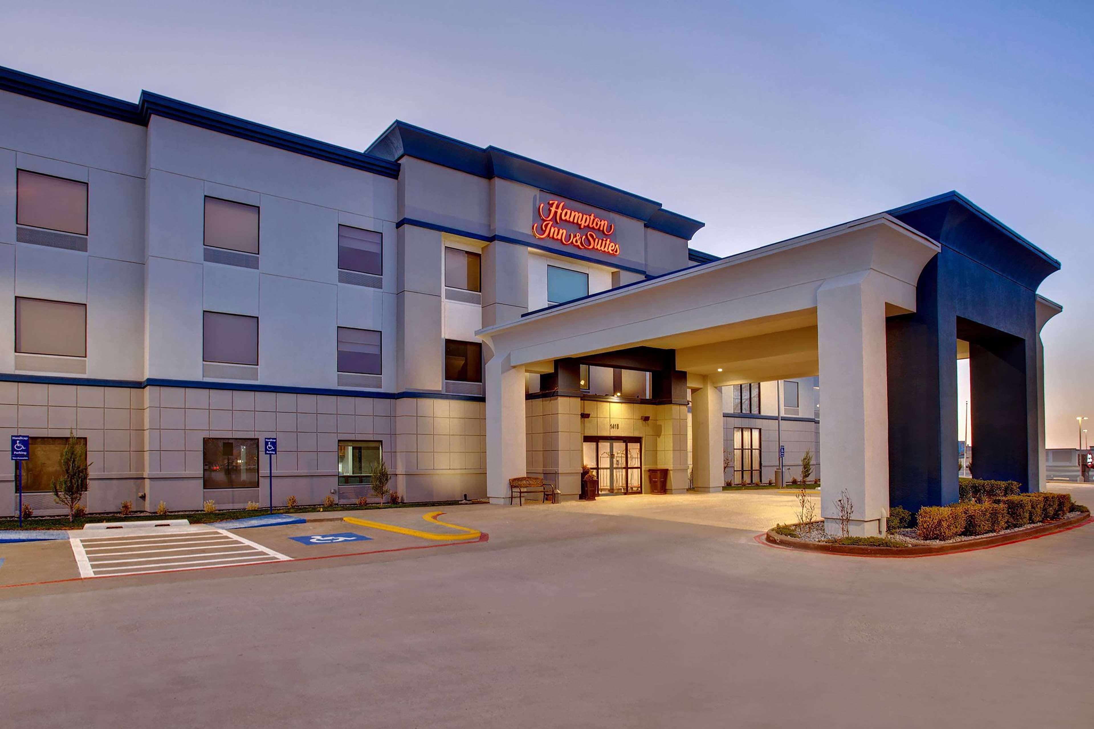 Hampton Inn & Suites Borger Exteriör bild